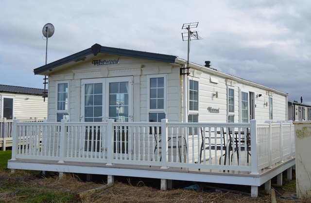4 berth caravan with full sea view at Barmston Beach Holiday Park ref 62047O