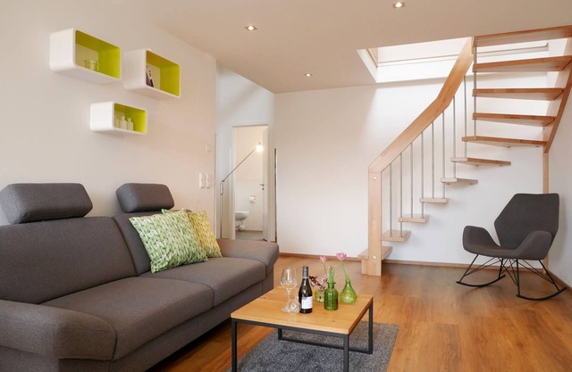 4. Ferienwohnung im OG mit 70 qm, 2 Schlafzimmer für max. 4 Personen