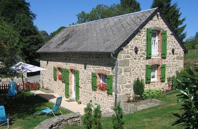 4 GITES of charm 4 * - The meadow of the vergnes- fishing pond-hollow-limousin