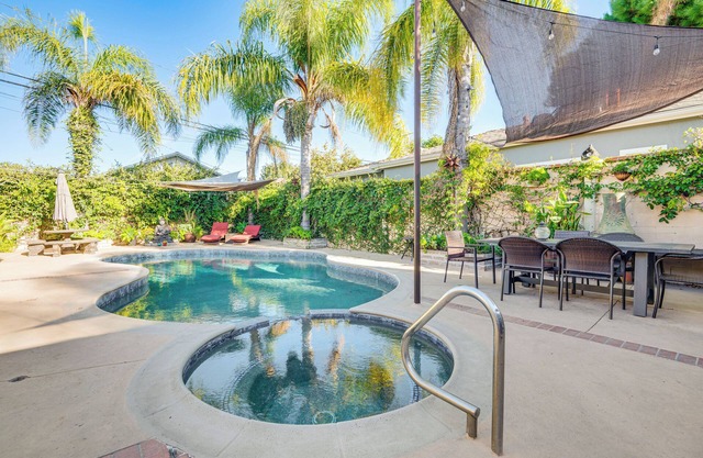 4 Mi to Beach: Chic Los Angles Home w/Patio!