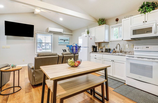 4 Mi to Honeywell Center - Cozy Wabash Home