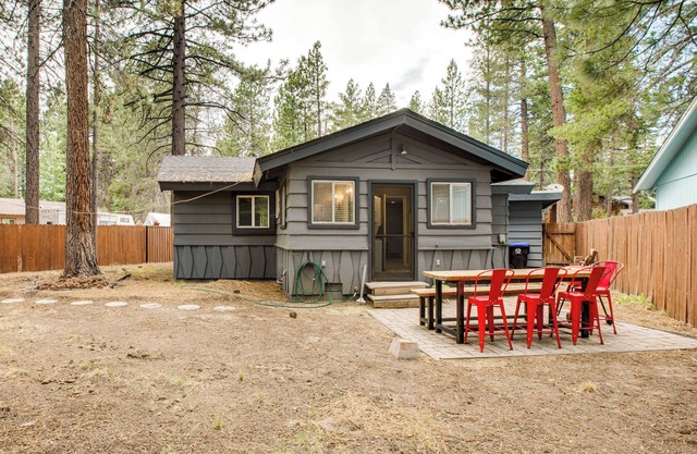 4 Mi to Pope Beach: Home w/Outdoor Space