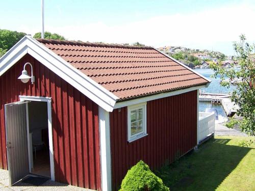 4 person holiday home in Rönnäng-By Traum