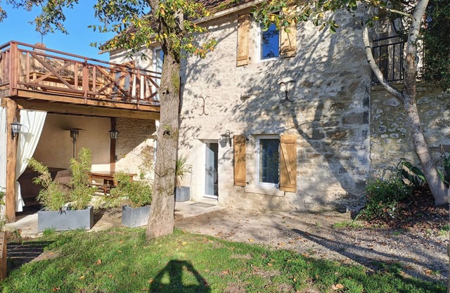 4-season gîte with spa and cinema room