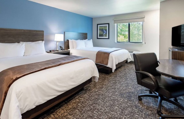 4 Serene & Functional Rooms Near Parks & Recreation Areas Perfect for Families