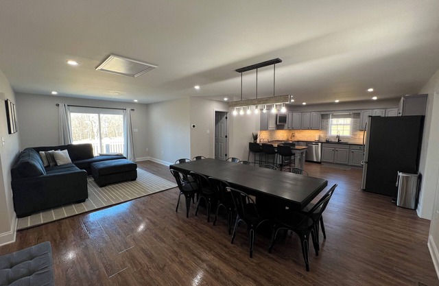 40 acres, sleeps 20, minutes from Elk, fishing streams, rails to trails .