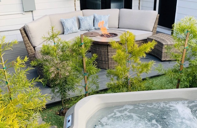 $4000 off 30 Day! Hot Tub/New Remodel