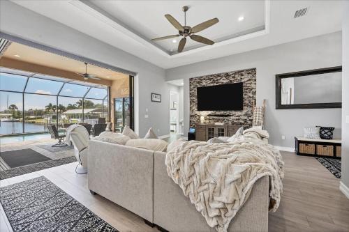 4286 Harbor