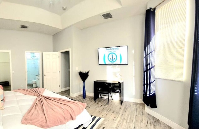 #47 the Villa Rosas Plus by Joyful Moments