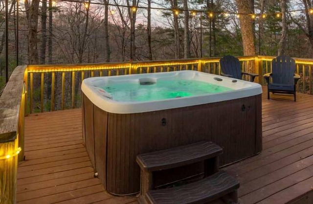 48 Acres~Hot Tub~Fire Pit~Game Room~Near Asheville