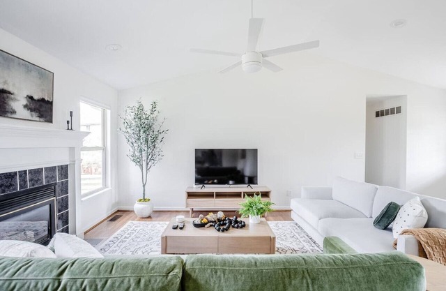 4B Ranch by Spooky Nook w/Movie Room, Fenced Yard