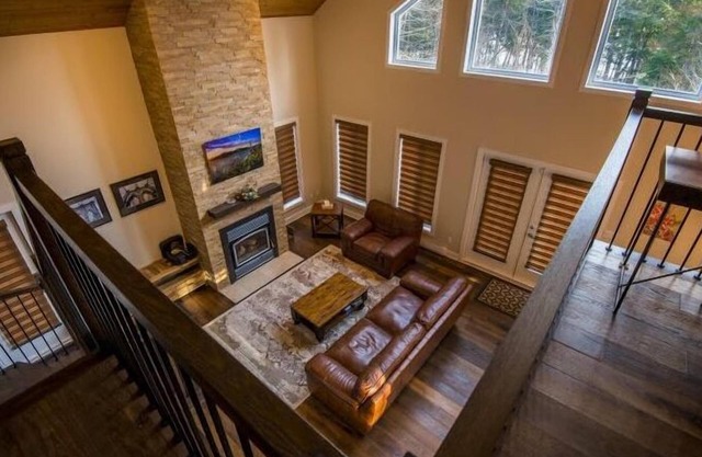 4BED/2BATH/Jacuzzi Family Lakeside Cottage