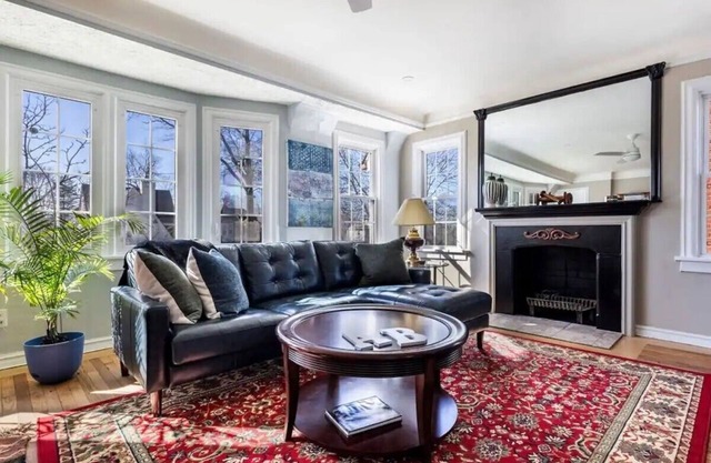 4BR/2BA 2-Story near Van Aken District and CLE clinic