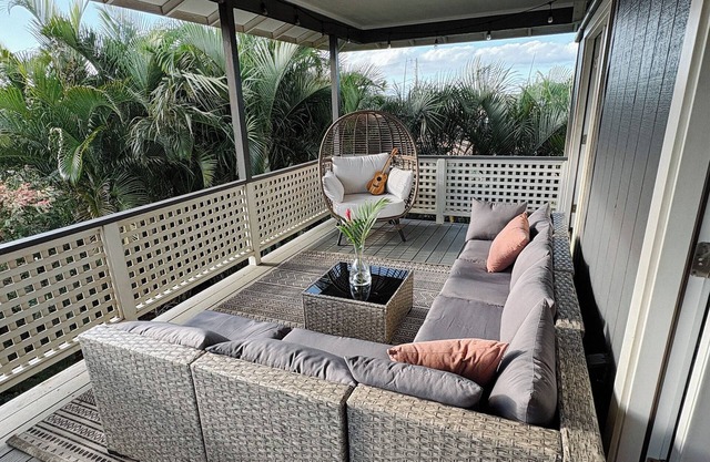 4BR Maui Home | 3 Independent Suites, Deck + Views