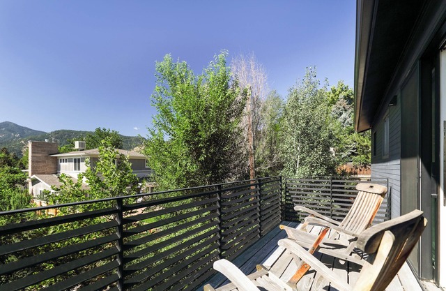4BR Modern Gem with Flatiron Views & Hottub 1mile to Pearl, 1block to NoBo Park