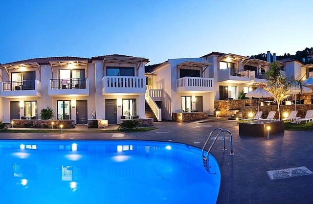 4epoches triple room