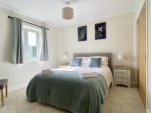 5 Bed in Washbrook oc-m33105