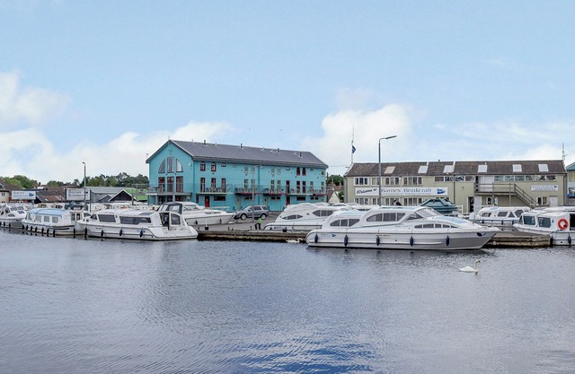 5 bedroom accommodation in Wroxham