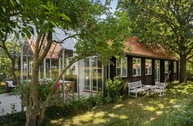 5 bedroom gorgeous home in Askeby