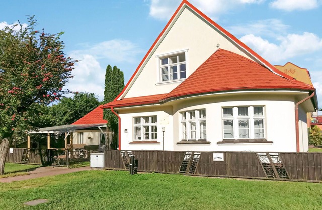 5 bedroom nice home in Darlówko