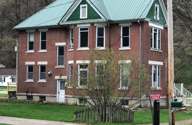 5 bedroom - Parsonage of Glen Haven