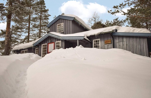 5 bedroom stunning home in Noresund