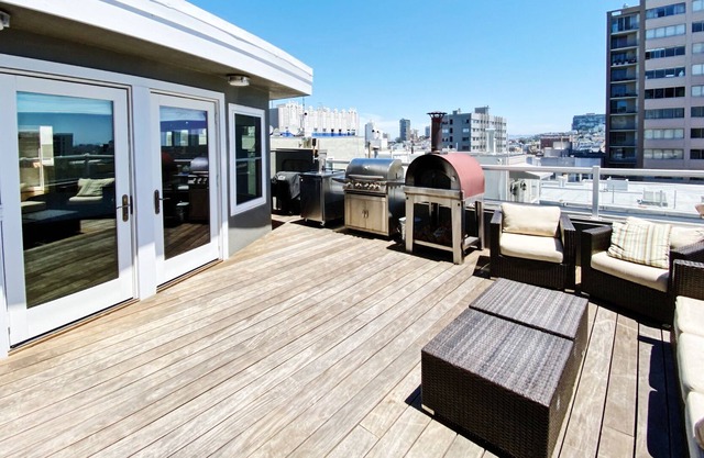 5 BR / 2 Story Penthouse With Views in Pac Heights - Recently Remodeled