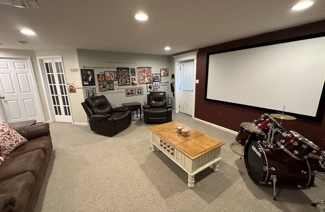 5 BR with home office/Band & Piano setup/private Gym/Theater & Entry