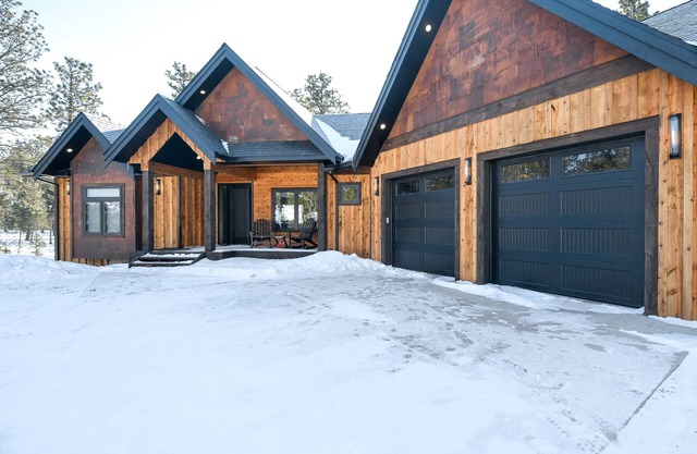 5 En Suites for all Bedrooms! , 3720 Sq. Ft., Hot Tub, Fully Custom! Clubouse