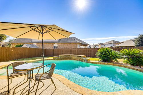 5 Mi to Randolph AFB Spacious Cibolo Haven!