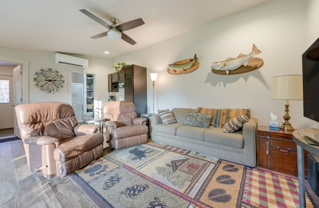 5 Mi to St Joseph River: Apartment w/Fire Pit!