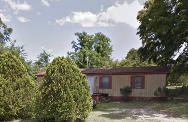 5 minutes off of I-85. Family sized home! Holds 7