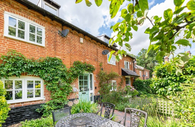 5 River Lane - Four Bedroom House, Sleeps 8