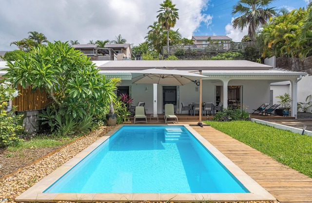 5-star villa with pool, summer kitchen and ocean view