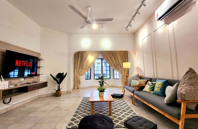 5BedR 3Bath PJ Kelana Jaya Corner Landed/18P/BBQ/Paradigm/Petaling Jaya
