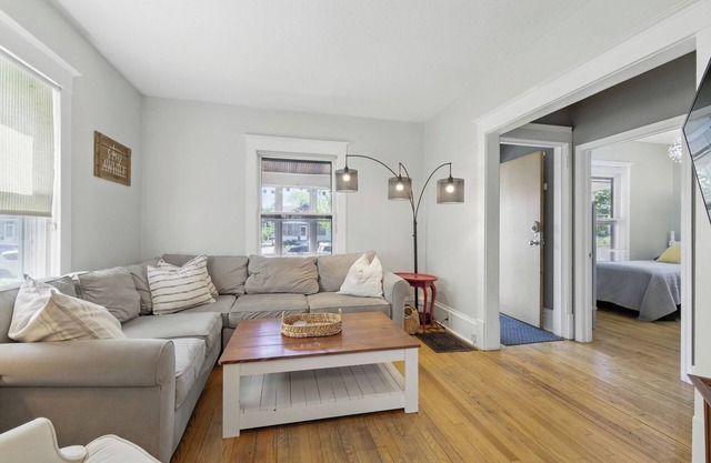 5BR Gem Near Allianz Field + Theater & Backyard