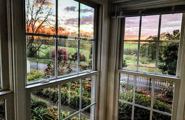 5BR Hood Oaks Farm~✓Swim/Fish+King Bed+Sunrm+FirePt/nr Mtns+Lakes+I-85 & 26+TIEC
