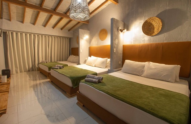 5BR House with Jacuzzi inside Provenza-El Poblado