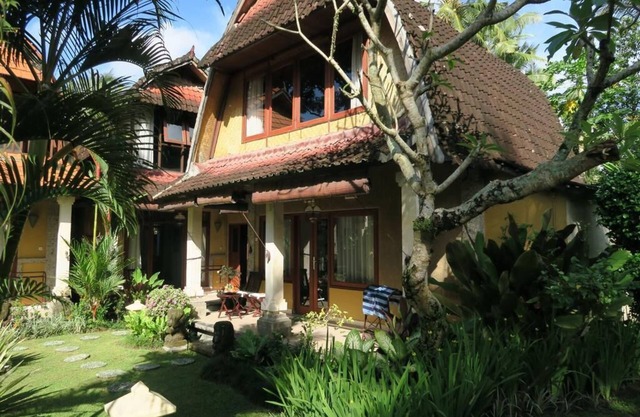 6 Bedrom Pool Vila Nice & Suitable for Family