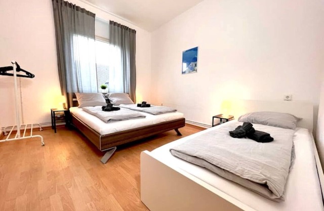 6 beds with double bed, 4min to the A45, balcony, central Hagen Süd, free parking