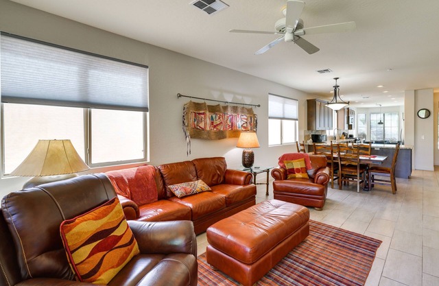 6 Mi to Pinnacle Peak Park: Home w/BBQ & Yard