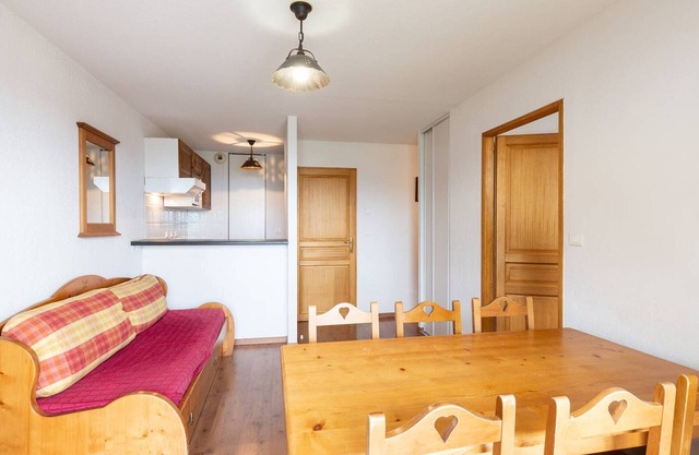 6-person apartment in Peyragudes with balcony, parking, pets allowed