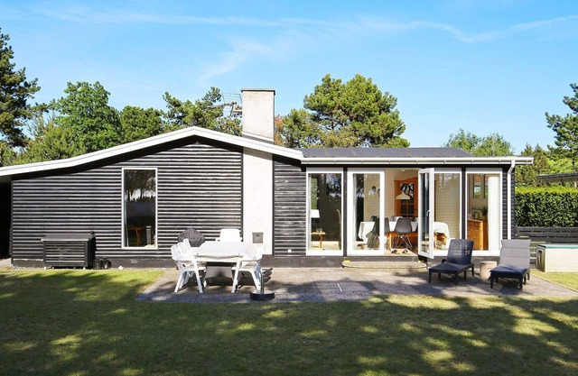 6 person holiday home in Store Fuglede