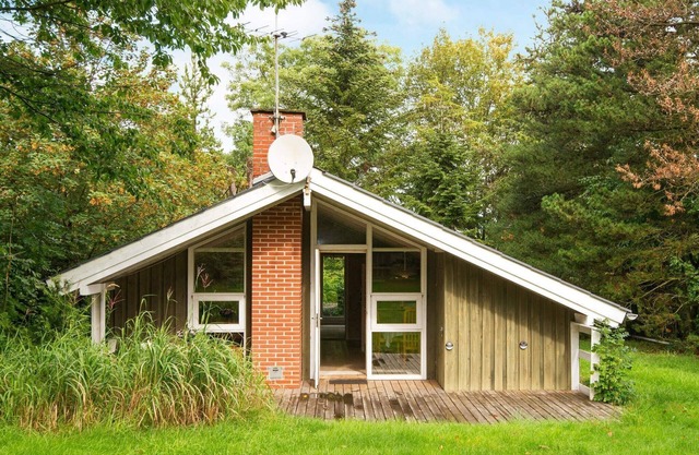 6 person holiday home in Ebeltoft-By Traum