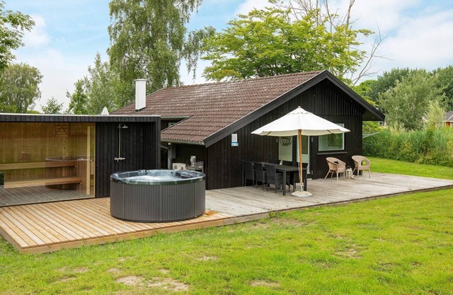 6 person holiday home in Idestrup