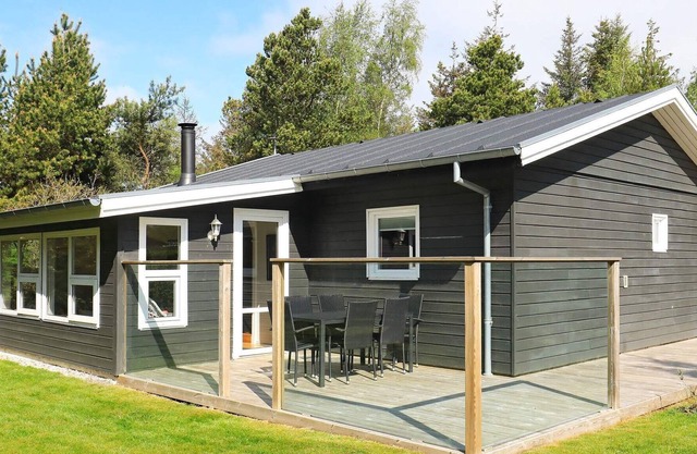 6 person holiday home in Brovst