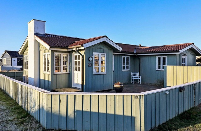 6 person holiday home in Løkken