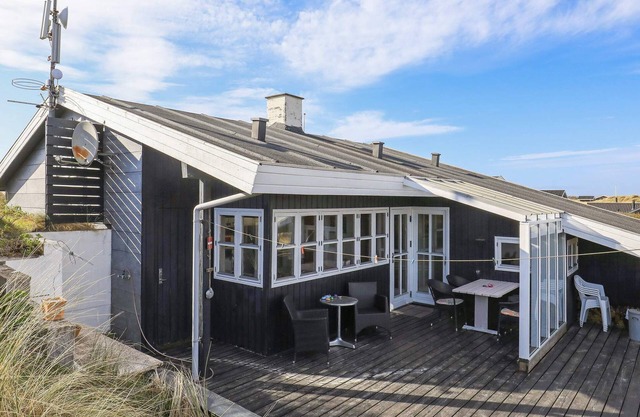 6 person holiday home in Løkken