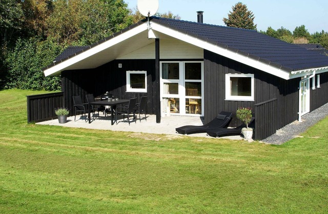 6 person holiday home in Oksbøl-By Traum
