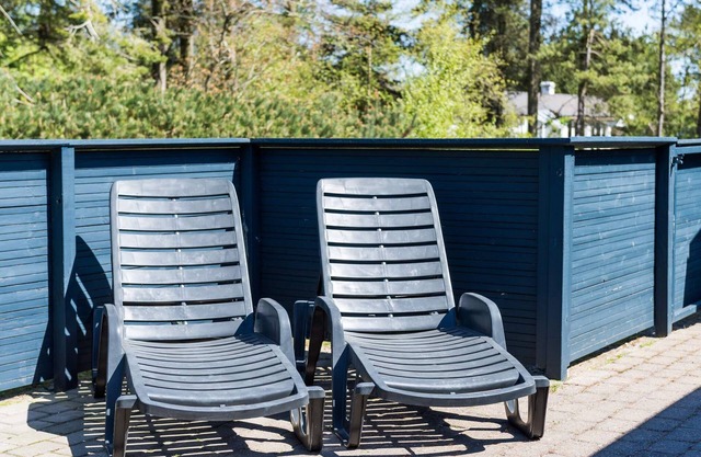 6 person holiday home in Henne